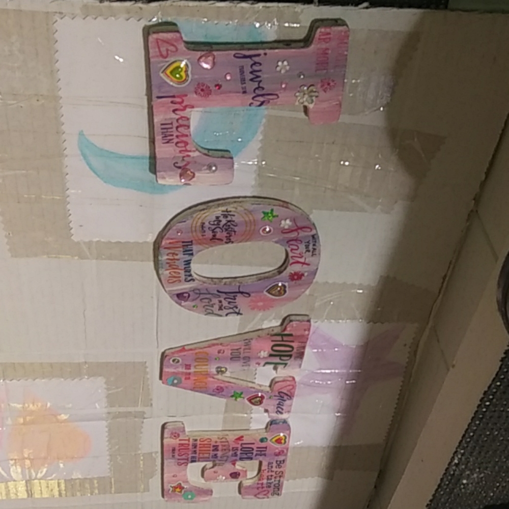 4x Personally Handcrafted  WOODEN LETTERS L.O.V.E